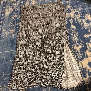3XL Black and White Aztec Maxi Skirt